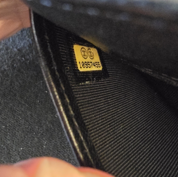 EUC Authentic Chanel Wallet - Picture 10 of 10